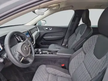 VOLVO XC60 B4 B Core