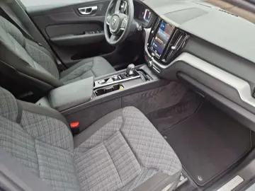 VOLVO XC60 B4 B Core