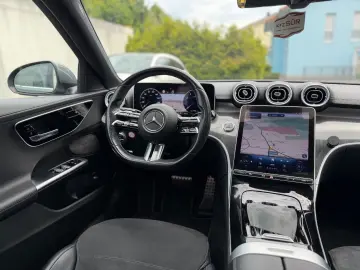 MERCEDES-BENZ C 200 AMG Line 4Matic