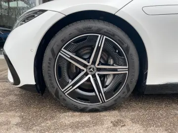 MERCEDES-BENZ EQS 580 4M AMG  PANO MASSAGE AIRMATIC DIGITAL