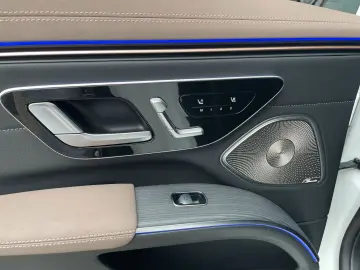 MERCEDES-BENZ EQS 580 4M AMG  PANO MASSAGE AIRMATIC DIGITAL
