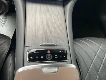 MERCEDES-BENZ EQS 580 4M AMG  PANO MASSAGE AIRMATIC DIGITAL