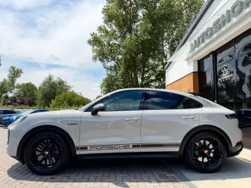 PORSCHE Cayenne Coupe Turbo E-Hybrid mit GT-Paket