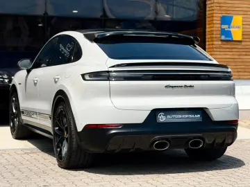 PORSCHE Cayenne Coupe Turbo E-Hybrid mit GT-Paket