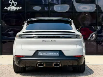 PORSCHE Cayenne Coupe Turbo E-Hybrid mit GT-Paket