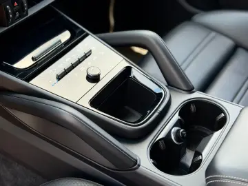 PORSCHE Cayenne Coupe Turbo E-Hybrid mit GT-Paket