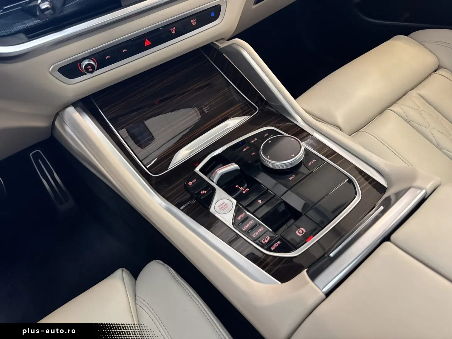 BMW X6 xDrive40i M Sport Panorama AHK Standhzg.
