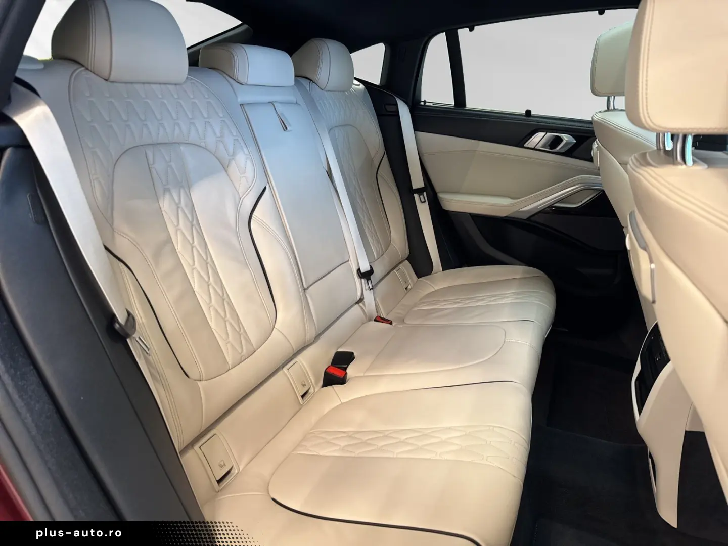 BMW X6 xDrive40i M Sport Panorama AHK Standhzg.