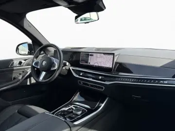BMW X5 xDr 40i M SPORT PRO SoftCl AHK Pano H K DAPro
