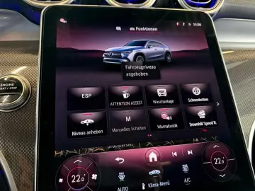 MERCEDES-BENZ GLC 300 e 4M Coupé AMG  Pano  AIRMATIC  Sound