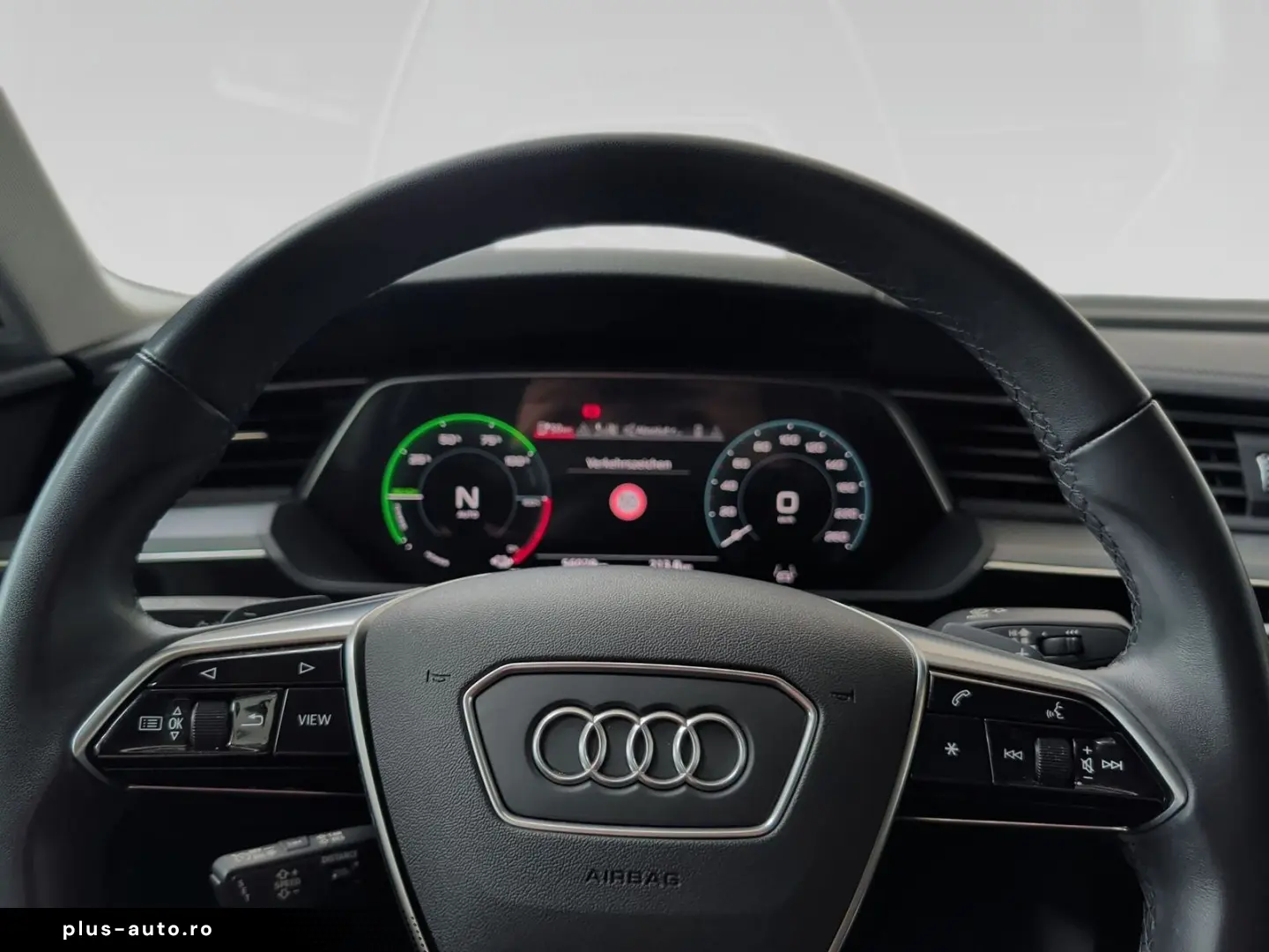 AUDI e-tron Sportback 55 S-Line Leder Matrix Pano AHK
