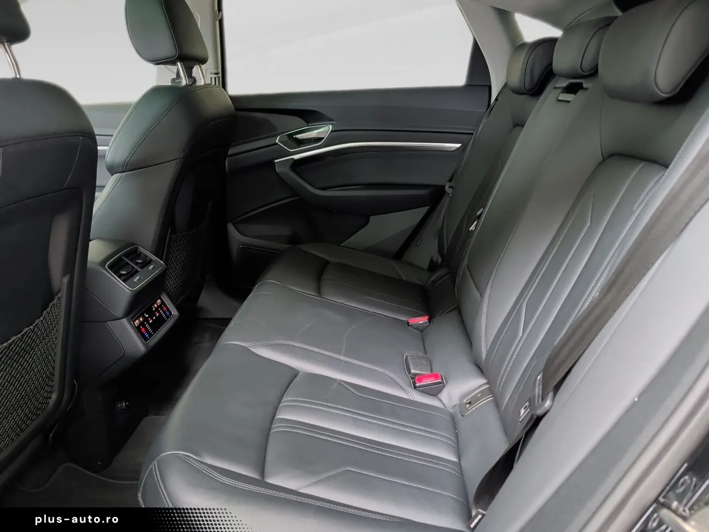 AUDI e-tron Sportback 55 S-Line Leder Matrix Pano AHK
