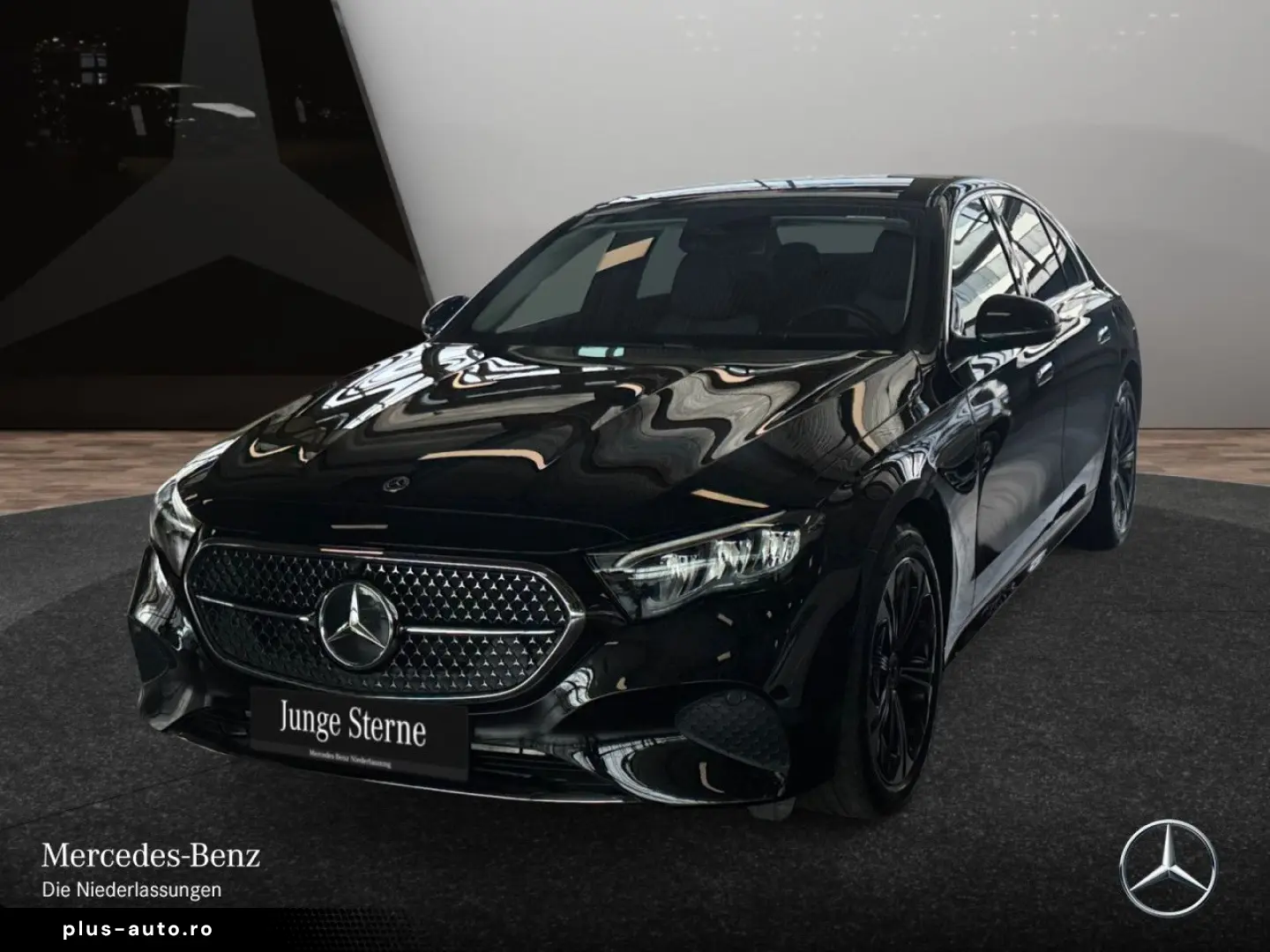 MERCEDES-BENZ E 300 e 4M Avantgarde Advanced PANO 360  DISTR