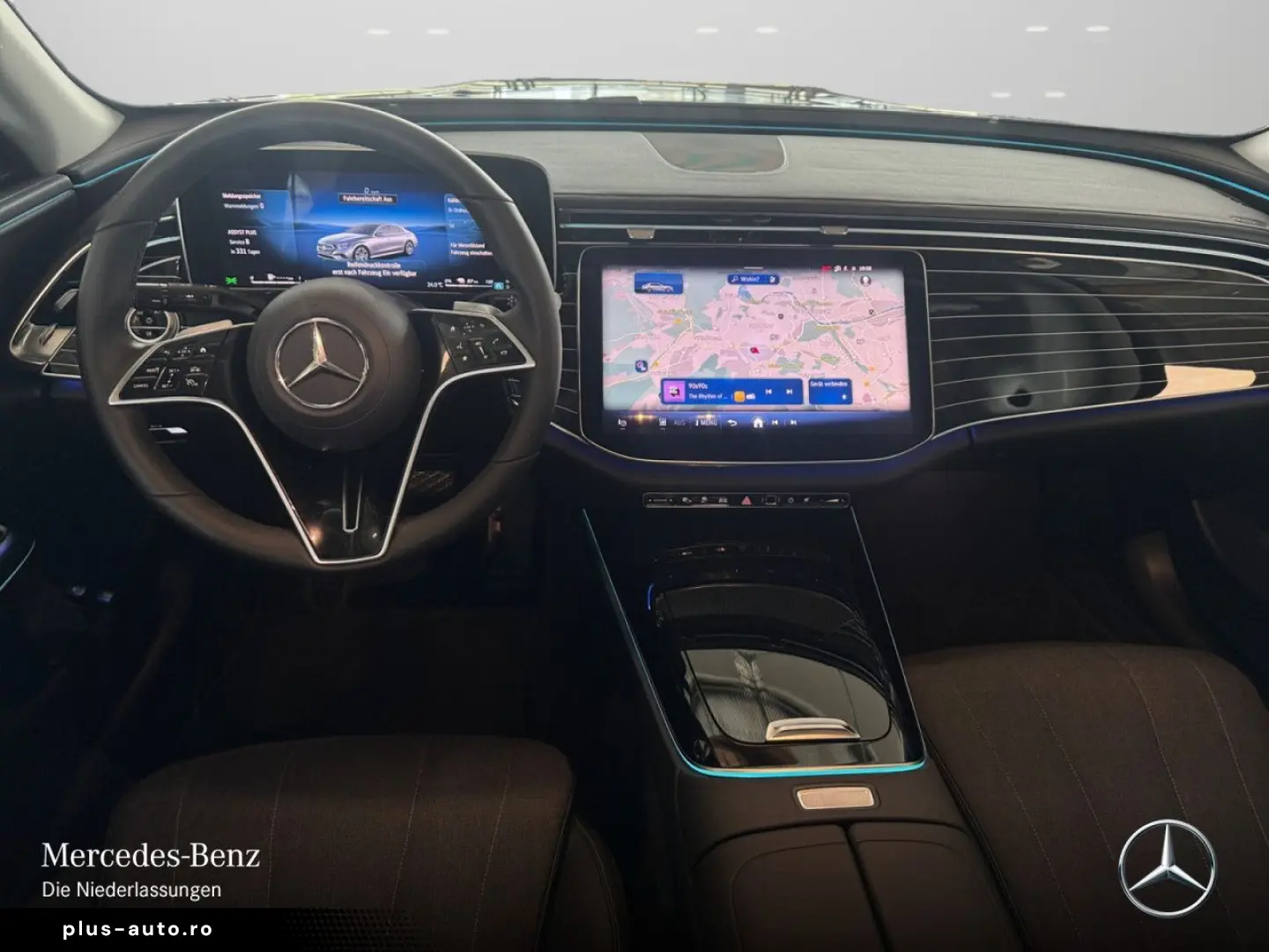 MERCEDES-BENZ E 300 e 4M Avantgarde Advanced PANO 360  DISTR