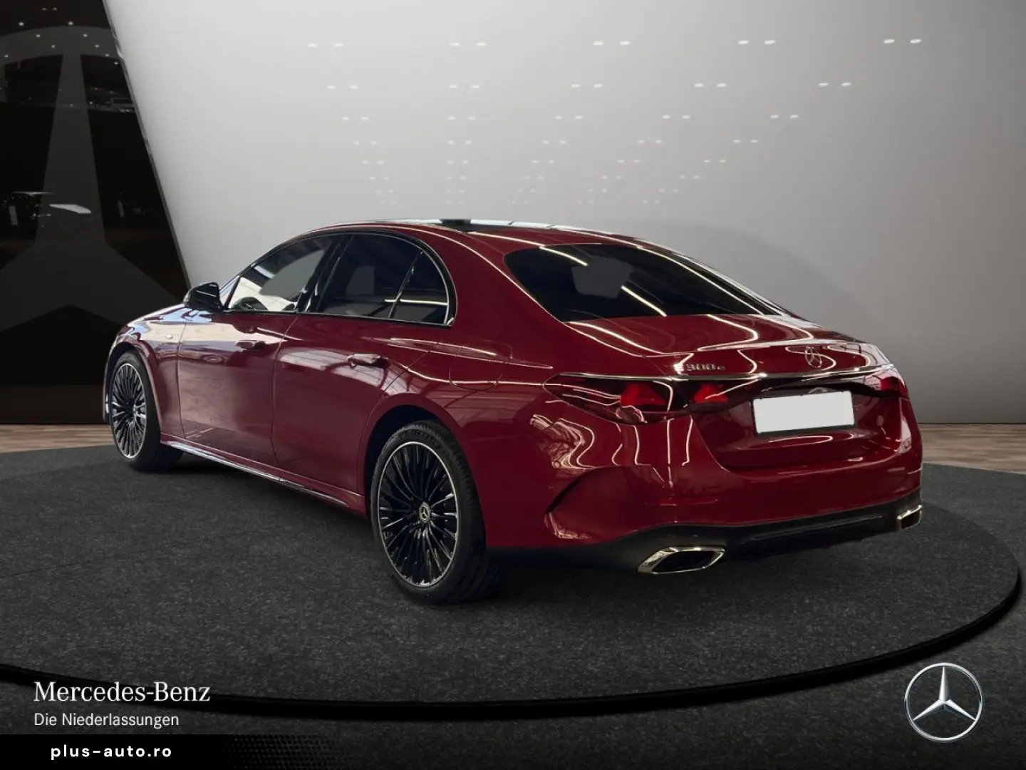 MERCEDES-BENZ E 300 e AMG PREM.  PANO LEDER SUPER 20  NIGHT