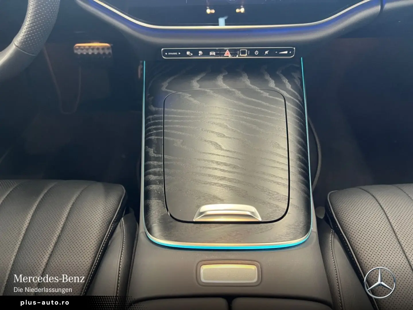 MERCEDES-BENZ E 300 e AMG PREM.  PANO LEDER SUPER 20  NIGHT