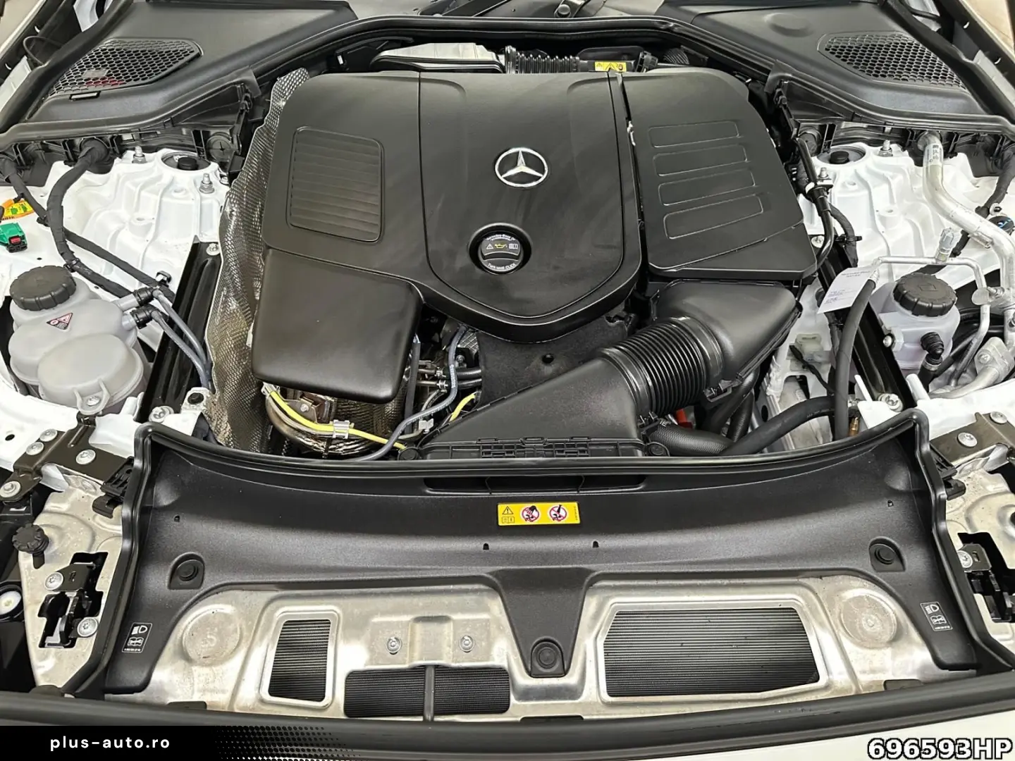 MERCEDES-BENZ E 400 e 4M AMG Night Pano 360  DIGITAL&hellip;