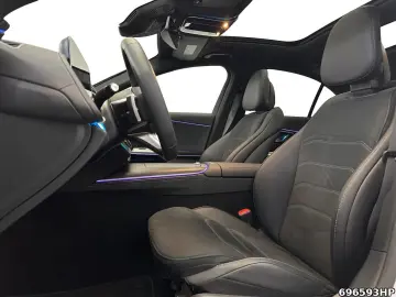 MERCEDES-BENZ E 400 e 4M AMG Night Pano 360  DIGITAL…