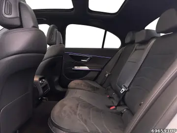 MERCEDES-BENZ E 400 e 4M AMG Night Pano 360  DIGITAL…