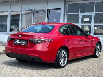 Alfa Romeo Giulia Ti Q4 MEMORY ACC NAVI KAMERA LEDER