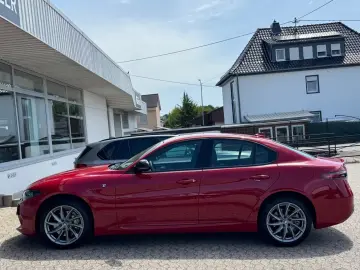 Alfa Romeo Giulia Ti Q4 MEMORY ACC NAVI KAMERA LEDER