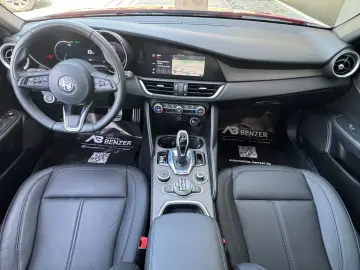 Alfa Romeo Giulia Ti Q4 MEMORY ACC NAVI KAMERA LEDER