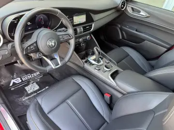 Alfa Romeo Giulia Ti Q4 MEMORY ACC NAVI KAMERA LEDER