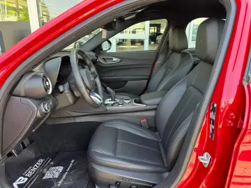 Alfa Romeo Giulia Ti Q4 MEMORY ACC NAVI KAMERA LEDER