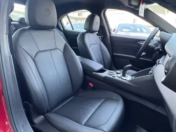 Alfa Romeo Giulia Ti Q4 MEMORY ACC NAVI KAMERA LEDER