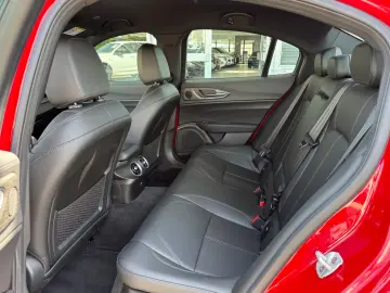 Alfa Romeo Giulia Ti Q4 MEMORY ACC NAVI KAMERA LEDER