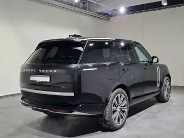 LAND ROVER Range Rover P550e Autobiography