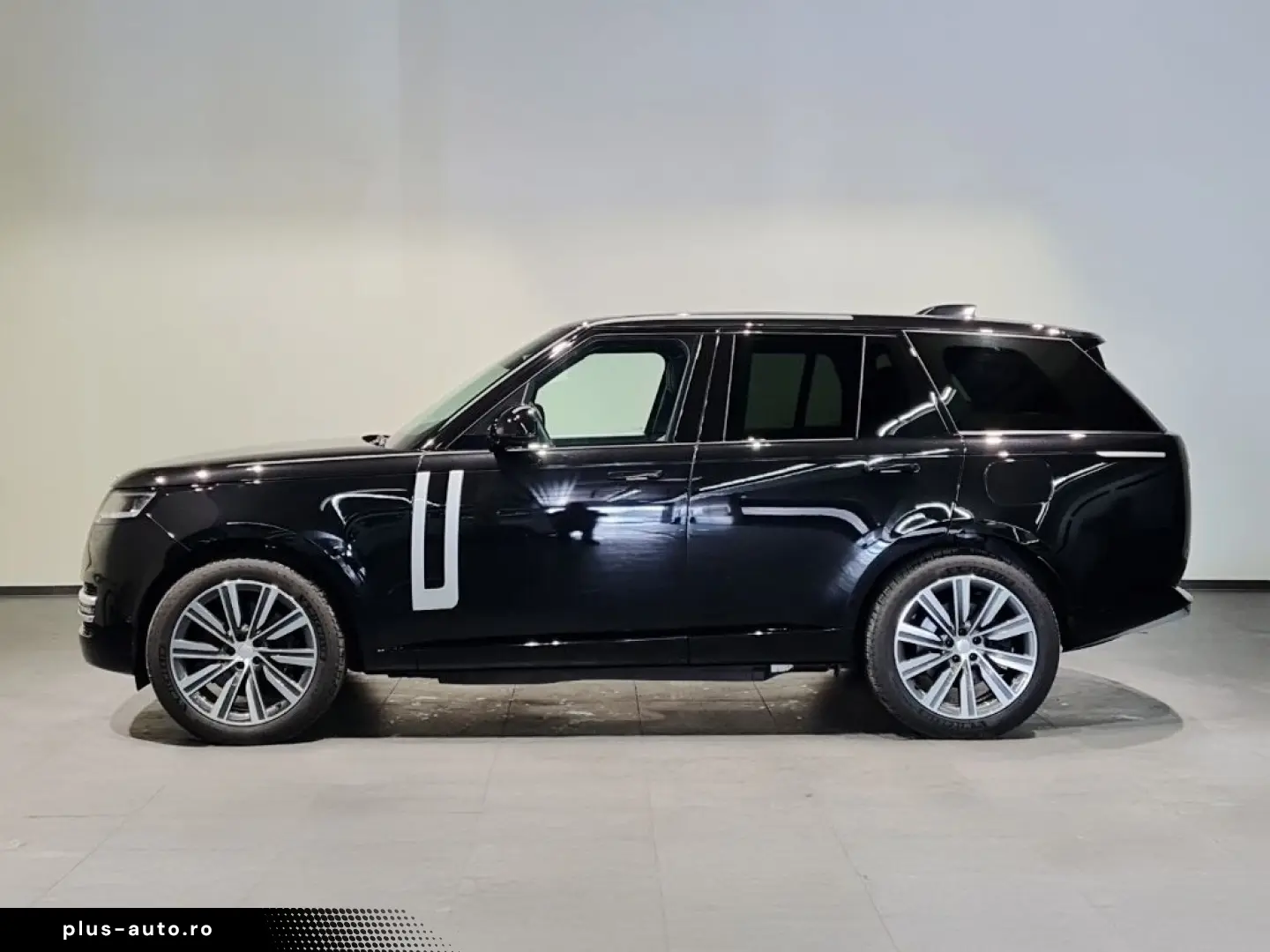 LAND ROVER Range Rover P550e Autobiography