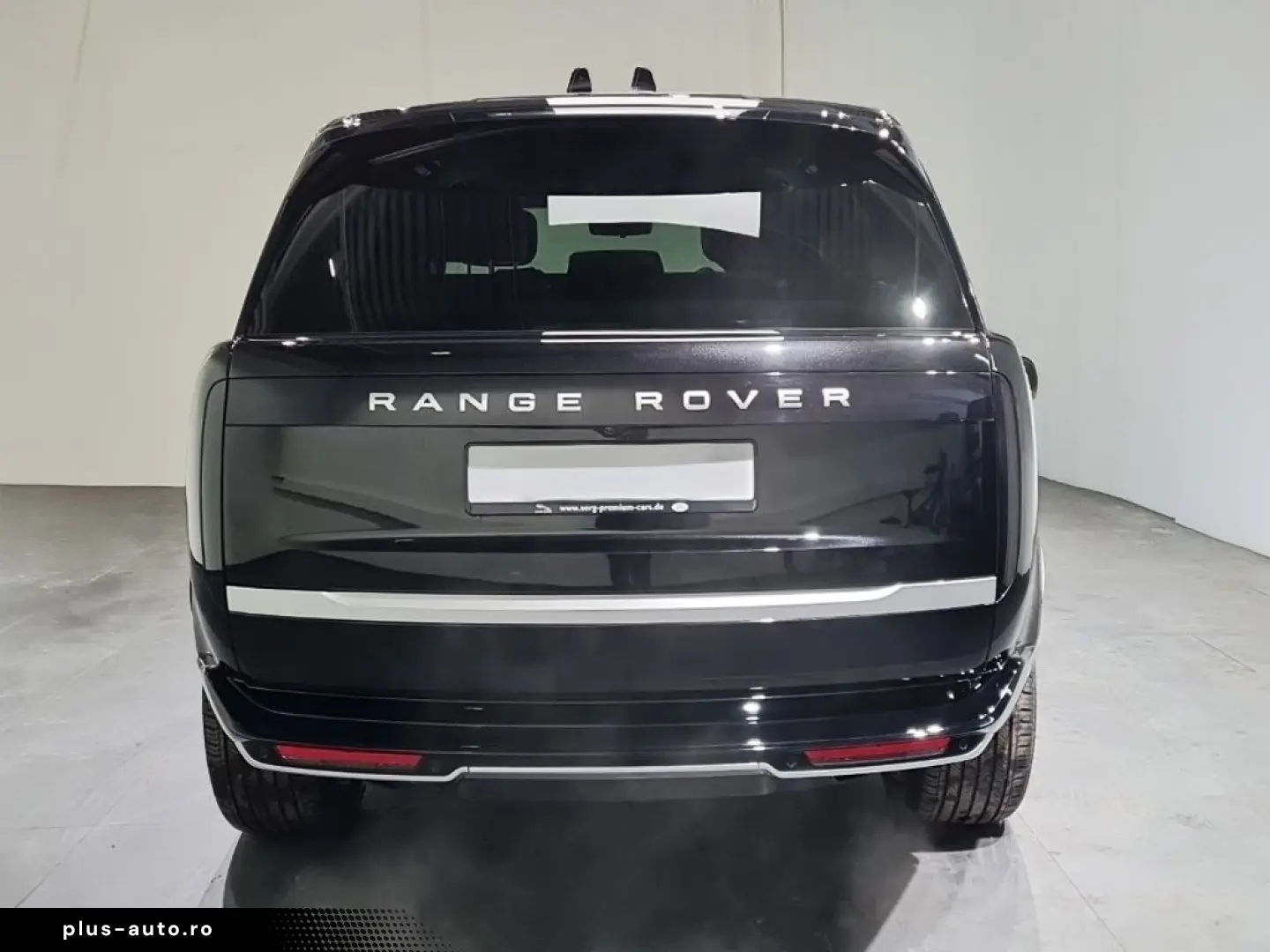 LAND ROVER Range Rover P550e Autobiography