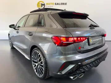 AUDI S3 Sportback 2.0 TFSI qu Pano Sonos Memor ACC Ma