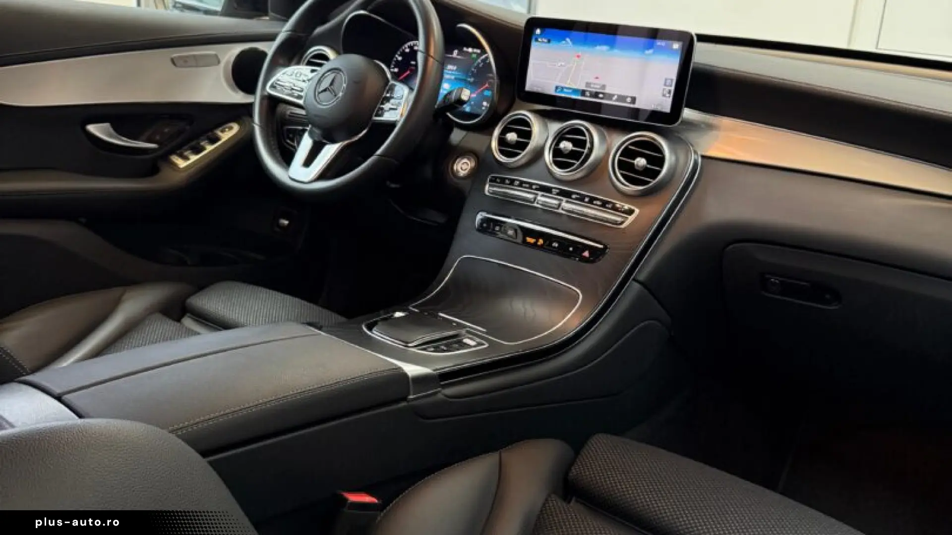 MERCEDES GLC EQ 300e 2021-09