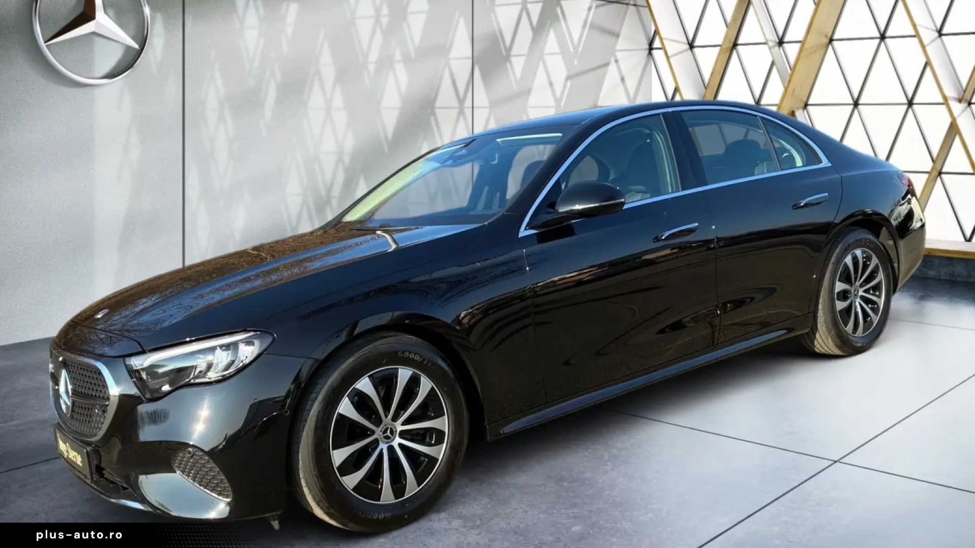 Mercedes-Benz E 200 Sedan Avant-garde Distronic