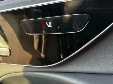 Mercedes-Benz E 200 Sedan Avant-garde Distronic