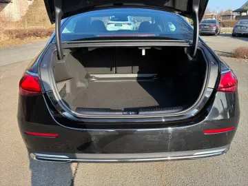 Mercedes-Benz E 200 Sedan Avant-garde Distronic