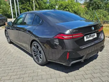 BMW 520d xDr.M Sport ICON HUD ACC SuView.Sitzbel.H K
