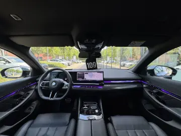BMW 520d xDrive M Sport DA  360  Komfortsitze H&K 20