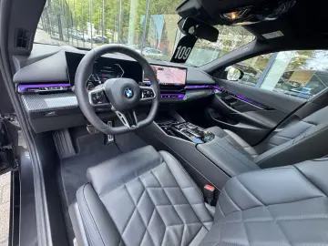 BMW 520d xDrive M Sport DA  360  Komfortsitze H&K 20