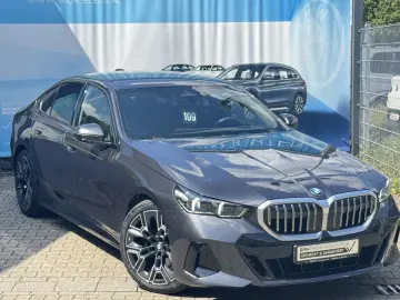 BMW 520d xDrive M Sport DA  360  Komfortsitze H&K 20