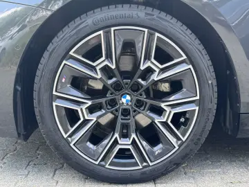 BMW 520d xDrive M Sport DA  360  Komfortsitze H&K 20
