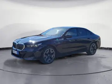 BMW 520i M SPORT AHK Panorama Driving Plus harman ka