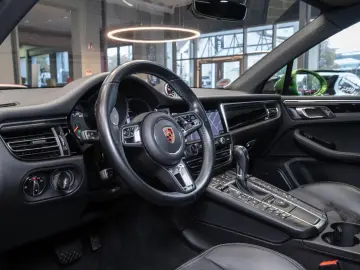 PORSCHE Macan GTS SPORT-DESIGN CHRONO PANO BOSE NAVI