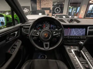 PORSCHE Macan GTS SPORT-DESIGN CHRONO PANO BOSE NAVI