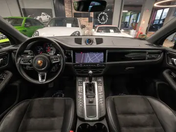 PORSCHE Macan GTS SPORT-DESIGN CHRONO PANO BOSE NAVI