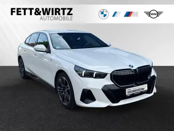 BMW 530e Inkl. € 1.190 Zubehörbonus M Sport Pro Head