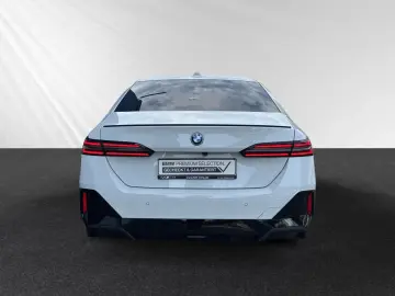 BMW 530e Inkl. € 1.190 Zubehörbonus M Sport Pro Head