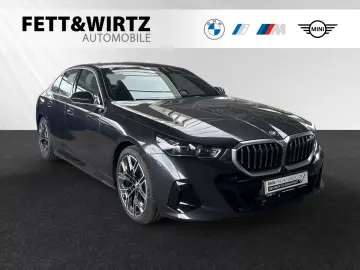 BMW 530e M Sport Pano Head-Up DAProf. H K
